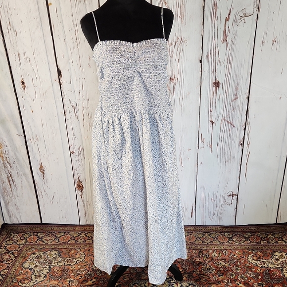H&M Dresses & Skirts - H&M White Blue Floral Strappy Dress XL NWT